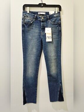 NEW! Zara Women’s Slim Fit Dark Blue Stretch Jeans Size 4
